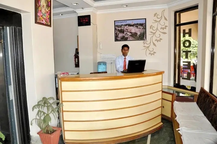 Читторгарх: Hotel Kirti Plaza