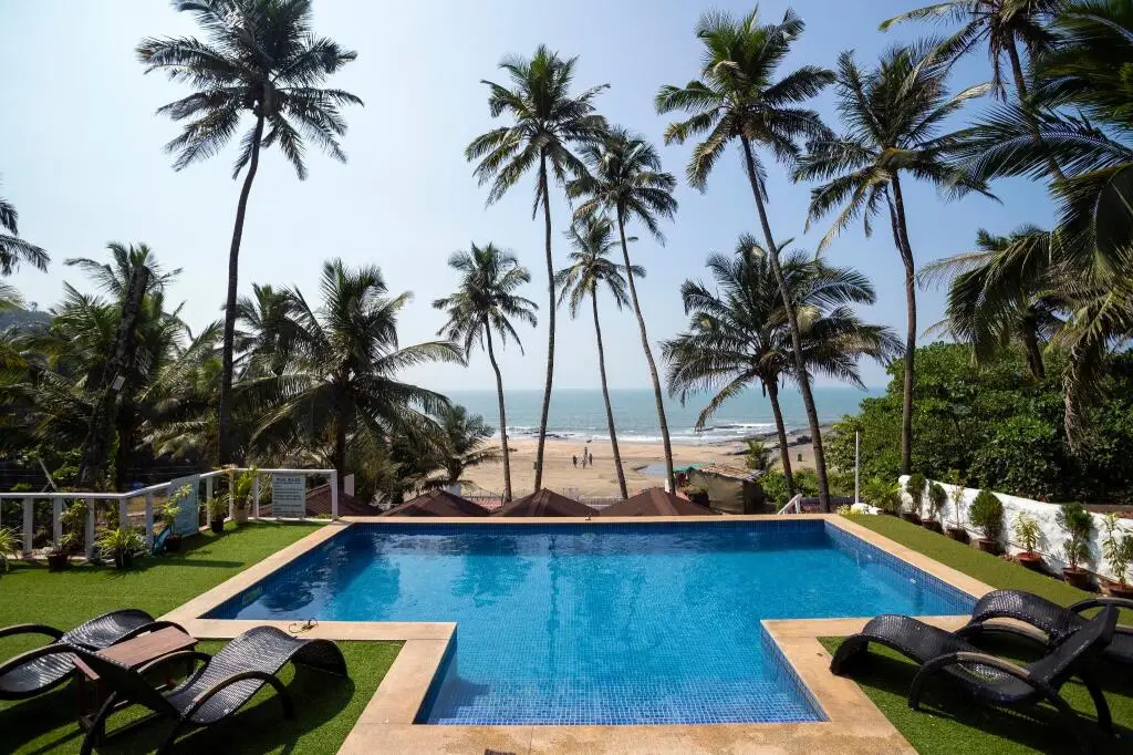 Вагатор: Antares Beach Resort