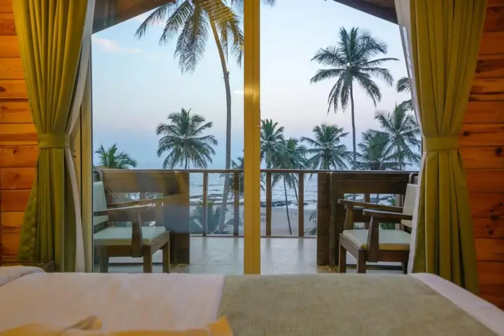 Вагатор: Antares Beach Resort