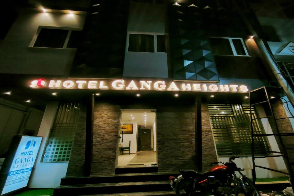 Hotel Ganga Heights By Avadhesh Group Of Hospitality — фото 1