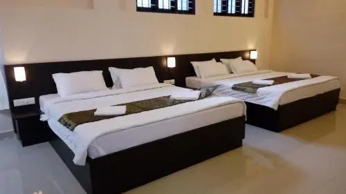Кумили: Charles Premier Inn