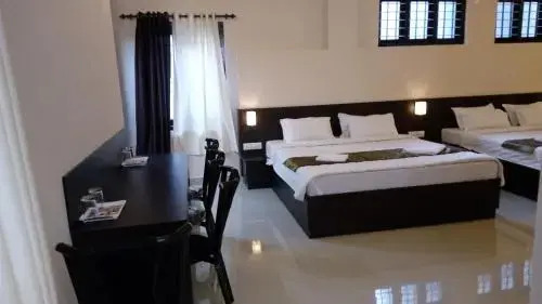 Кумили: Charles Premier Inn