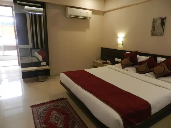 Колхапур: Hotel K Square