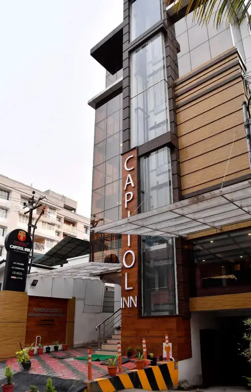 Коччи: Puthens Capitol Inn