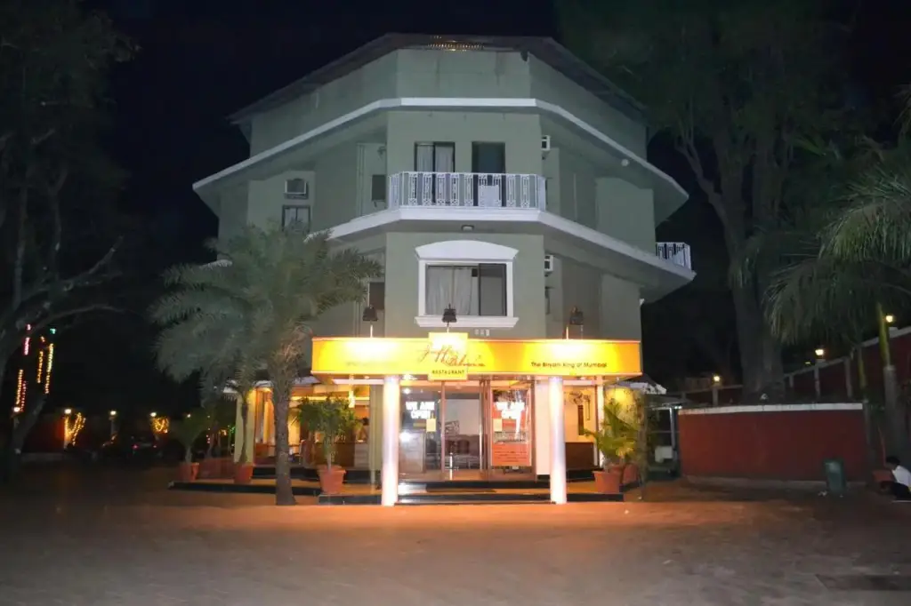 Jaffer Bhai's Brickland Hotel — фото 1