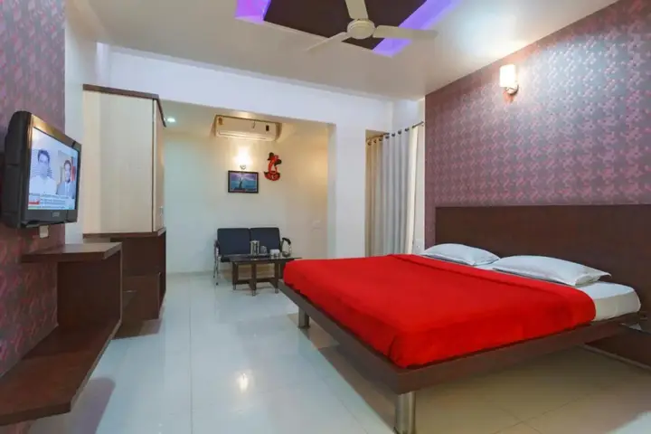 Колхапур: Vrindavan Deluxe