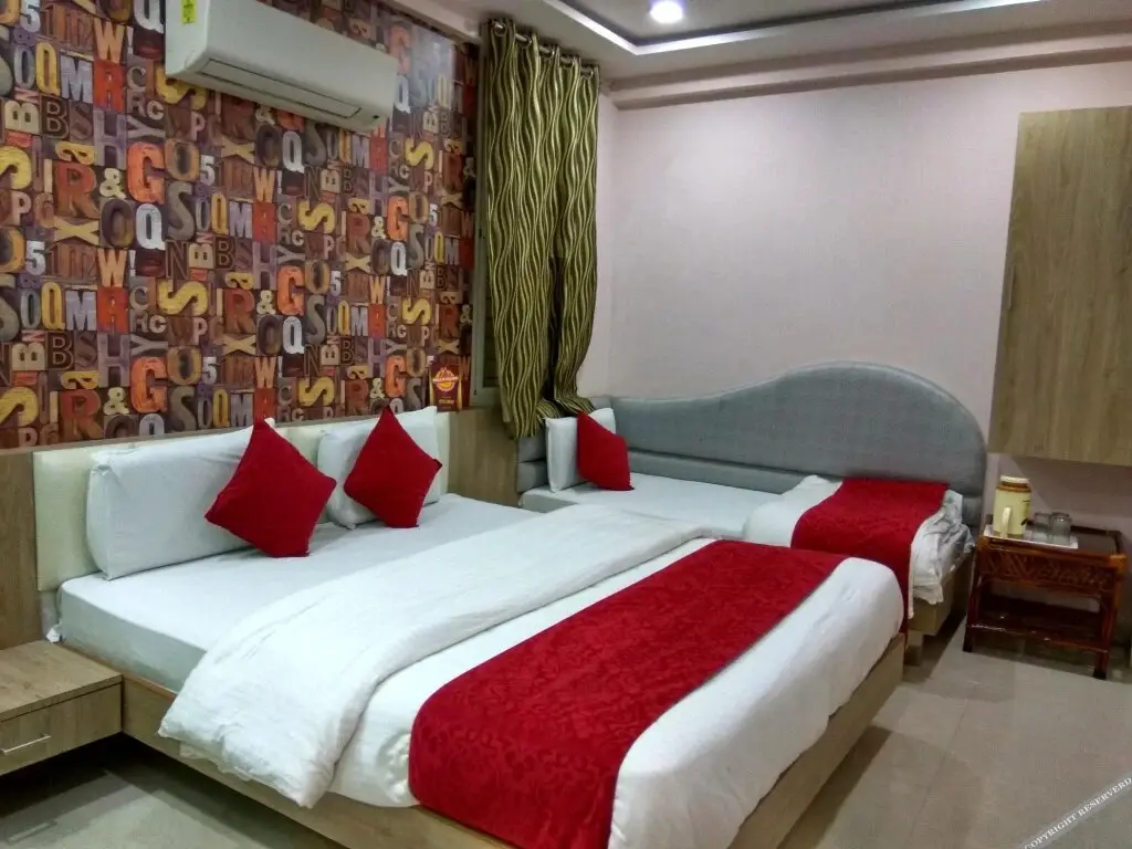 Удджайн: OYO 2403 Hotel Aamantran Avenue