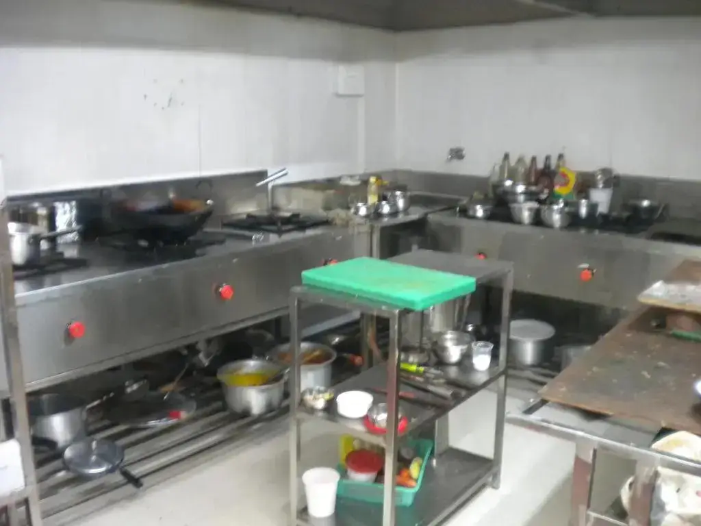 Удджайн: OYO 2403 Hotel Aamantran Avenue