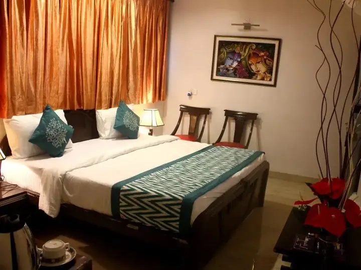 Нью-Дели: Milestone Hotel & Resort