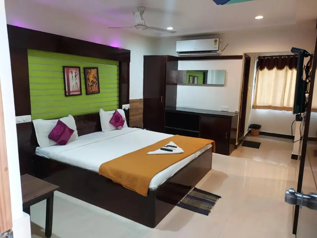 Какинада: Hotel Rl Grand