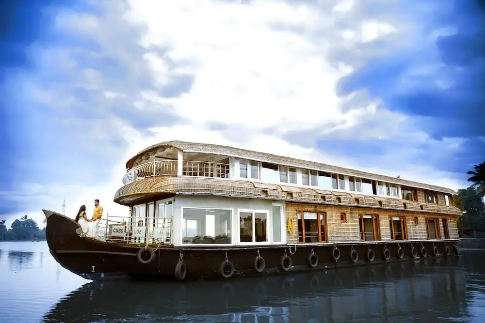 Аллеппи: Best Kerala Houseboat