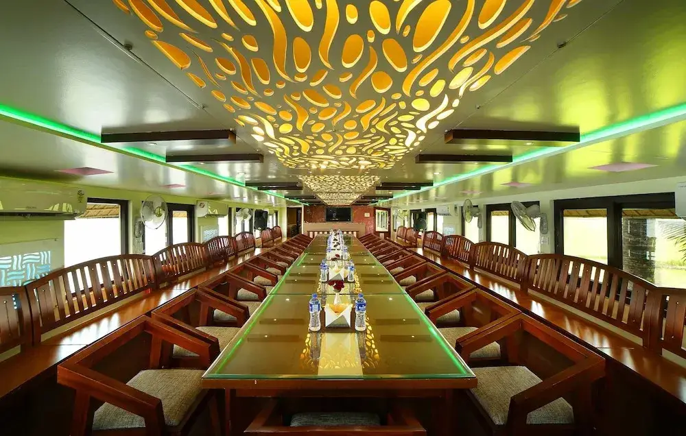 Аллеппи: Best Kerala Houseboat