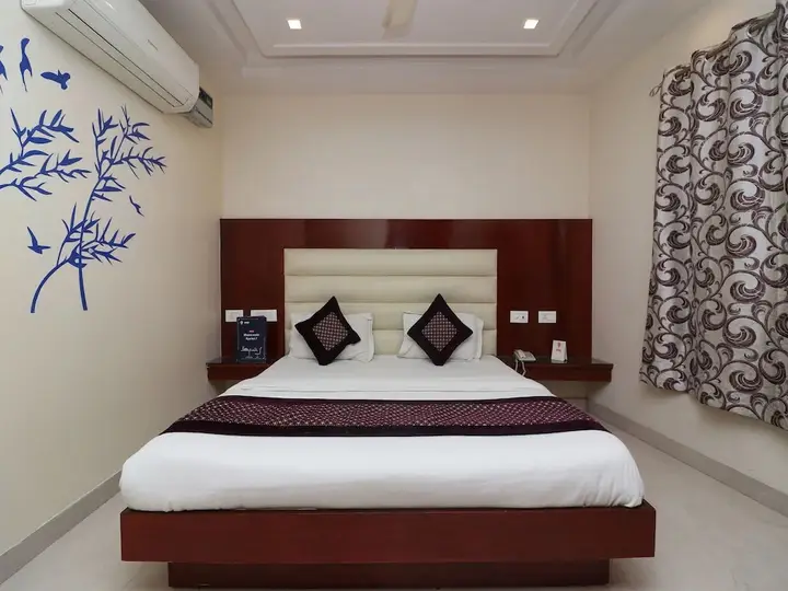 Нью-Дели: Hotel Sapphire