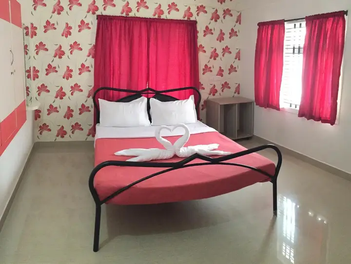 Мадурай: Mani Royal Stay