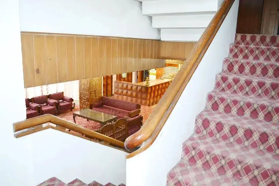Шринагар: Houseboat Parimahal