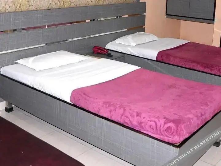 Райпур: STARiHOTELS Station Chowk Raipur