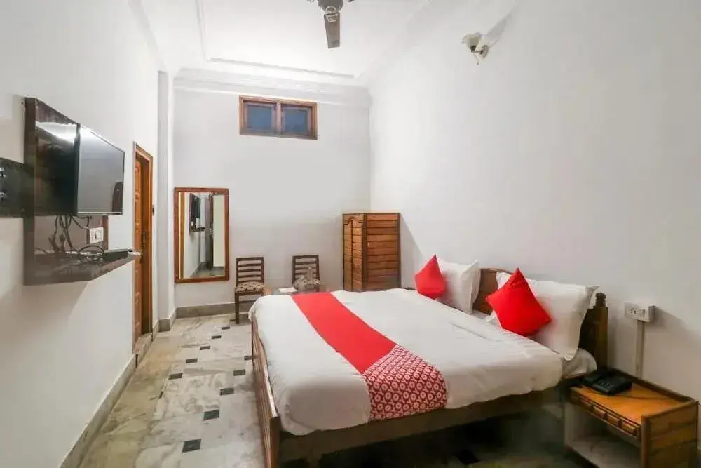 Дехрадун: Hotel Mayank