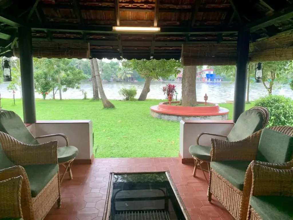 Мухамма: The Pamba Heritage Villa