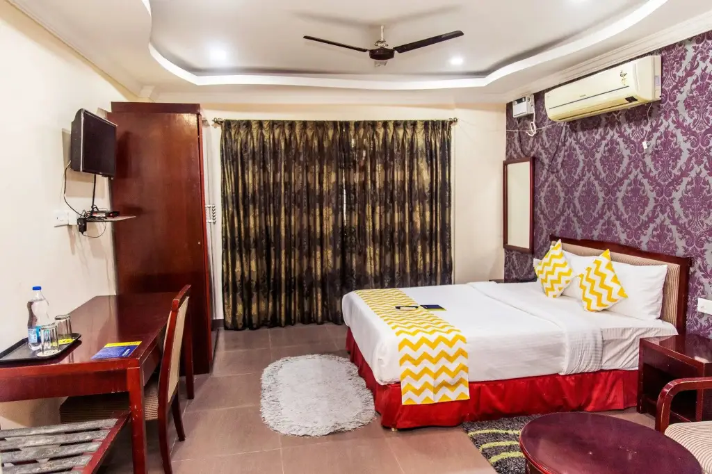 Бангалор: FabHotel Oriental Suites BTM Layout