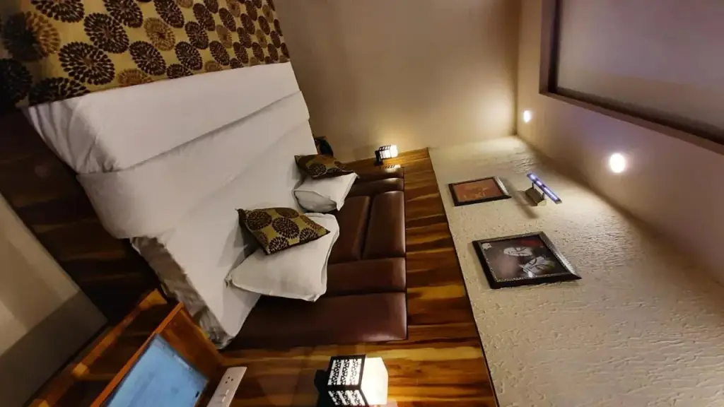 Нью-Дели: Krishna Inn