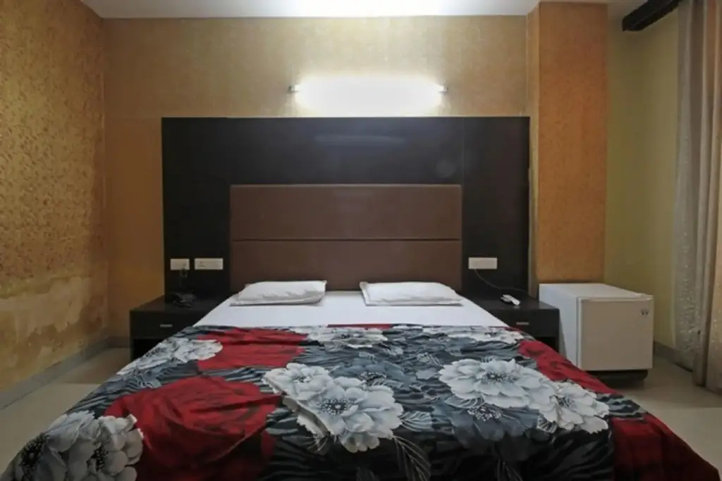 Газиабад: Hotel Sunshine Park