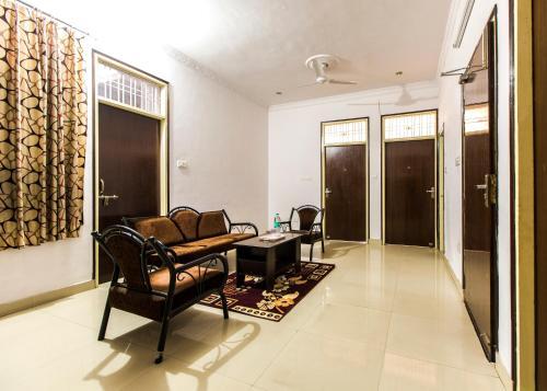 Лакхнау: B P Guest House