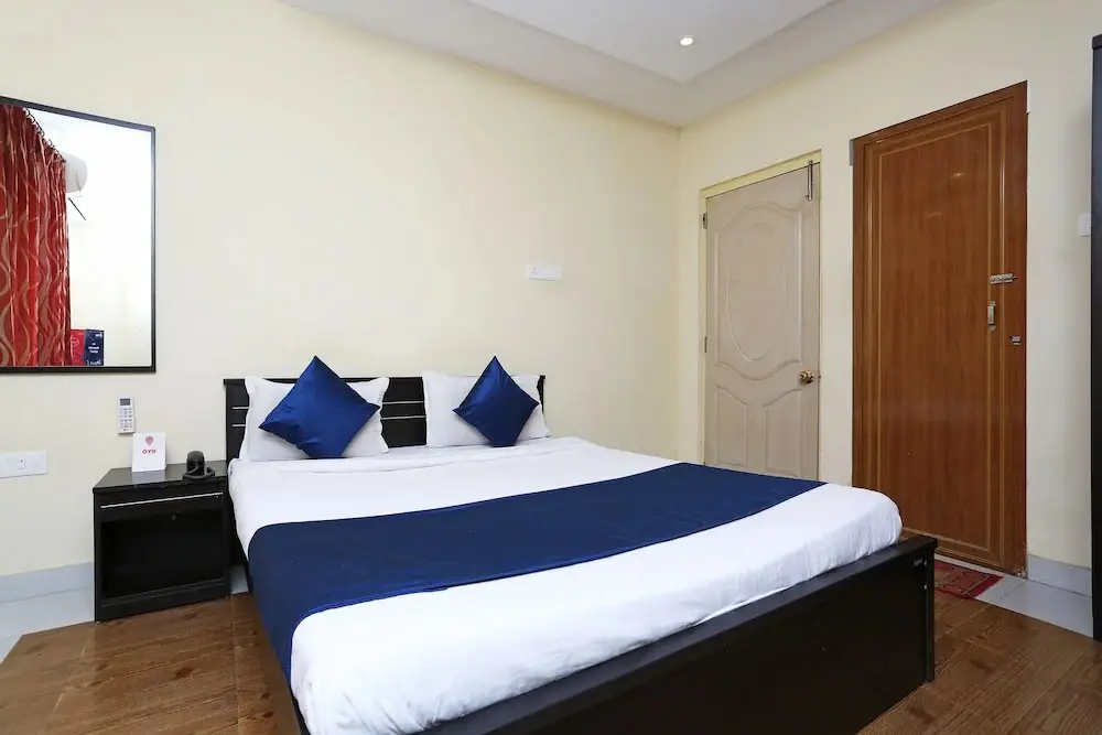 Бхубанешвар: OYO 3393 Midway Inn