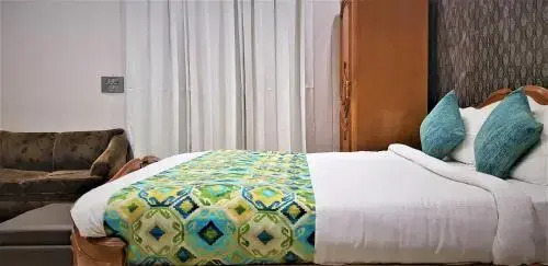 Дехрадун: Pehal Inn