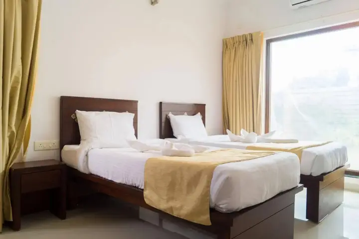 Верем: Pinto Rosario Square Resort and Spa