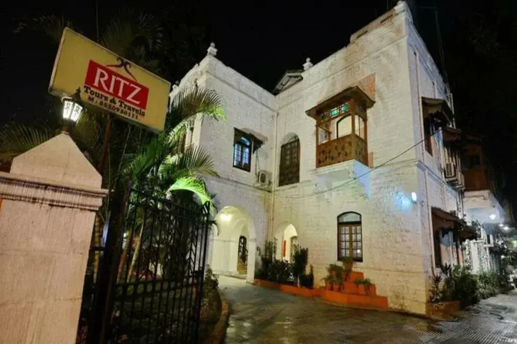 Hotel Ritz — фото 1
