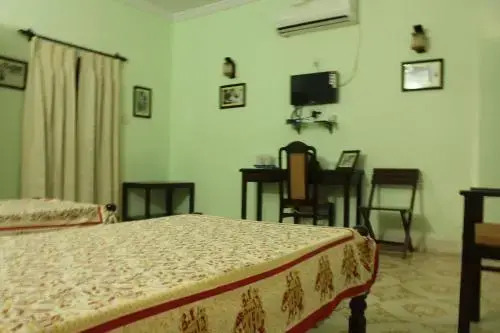 Биканер: Hotel Udai Niwas