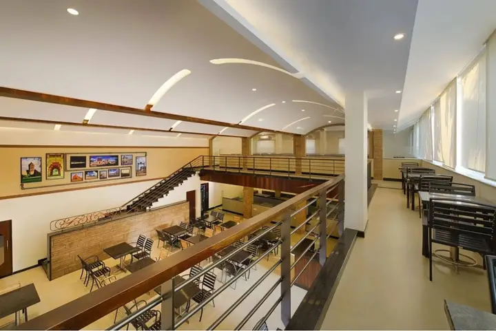 Хоспет: Hotel Priyadarshini Pride