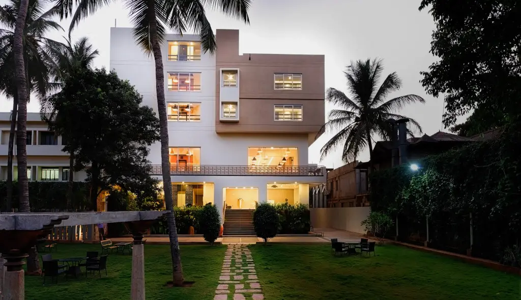 Hotel Priyadarshini Pride — фото 1