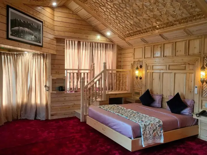 Шринагар: Kashmir Mahal Resorts by Stay Pattern