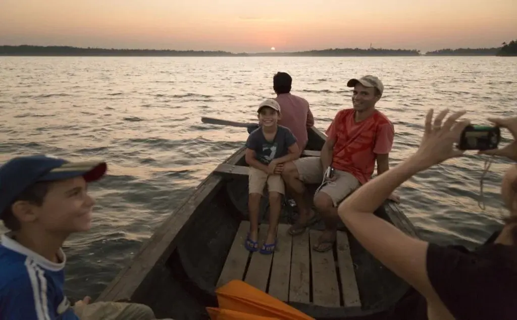 Паравур: Lake n River Resort  Munroe Island