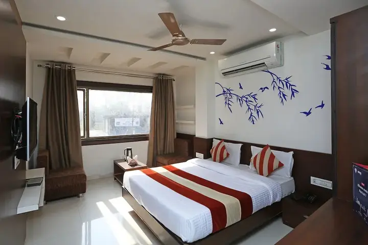 Бхопал: Fabhotel Ashirwad Regency