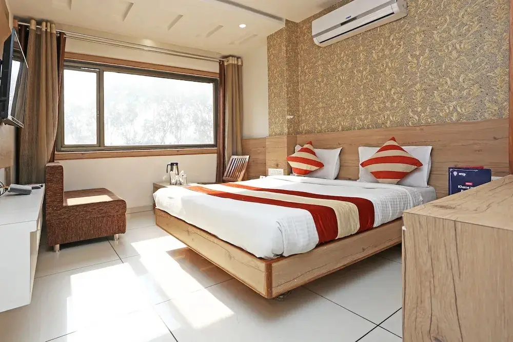 Бхопал: Fabhotel Ashirwad Regency