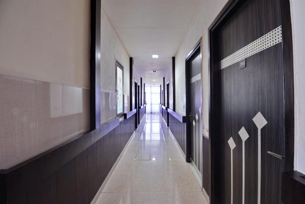 Фаридабад: Aarya Hotel