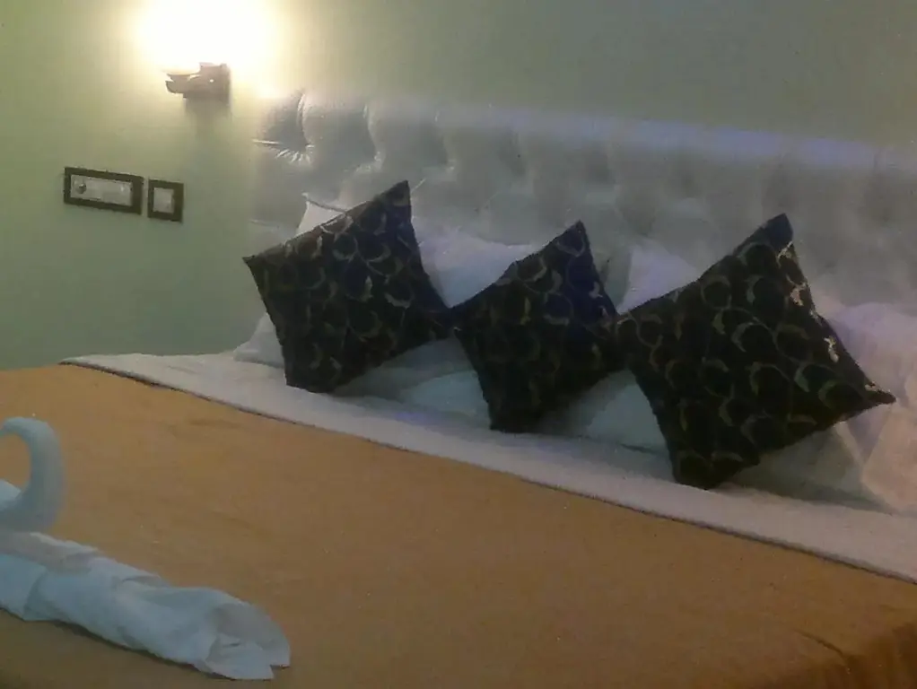 Lalit Royal guest house — фото 1