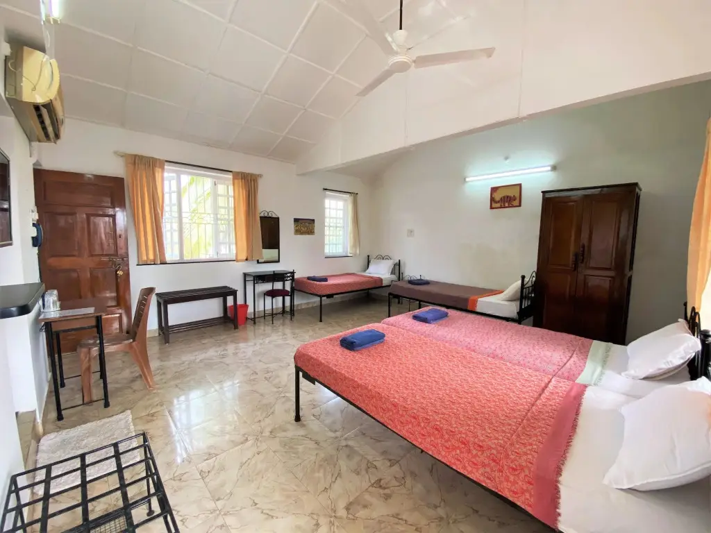 Кандолим: Peravel Beach Holiday Home