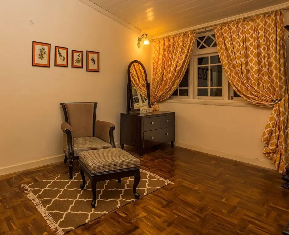 Пеллинг: Ging Tea House