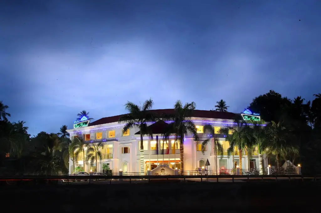 Hotel Port Palace Kovalam — фото 1