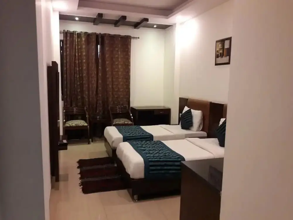 Гуруграм: Smart Rooms