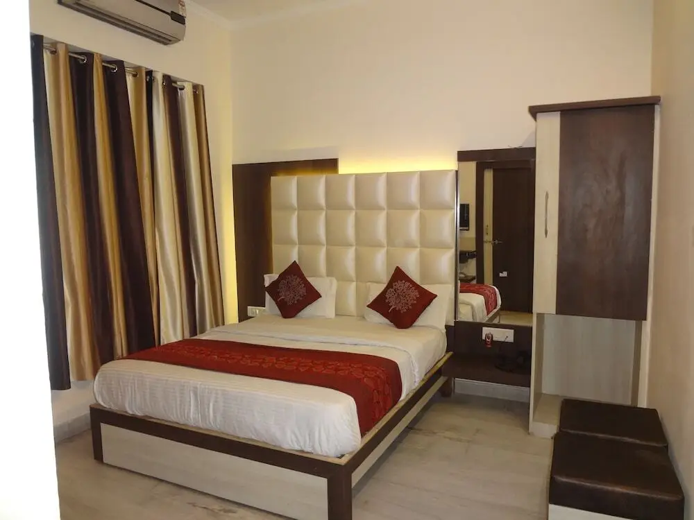 Гвалиор: Hotel Mahima