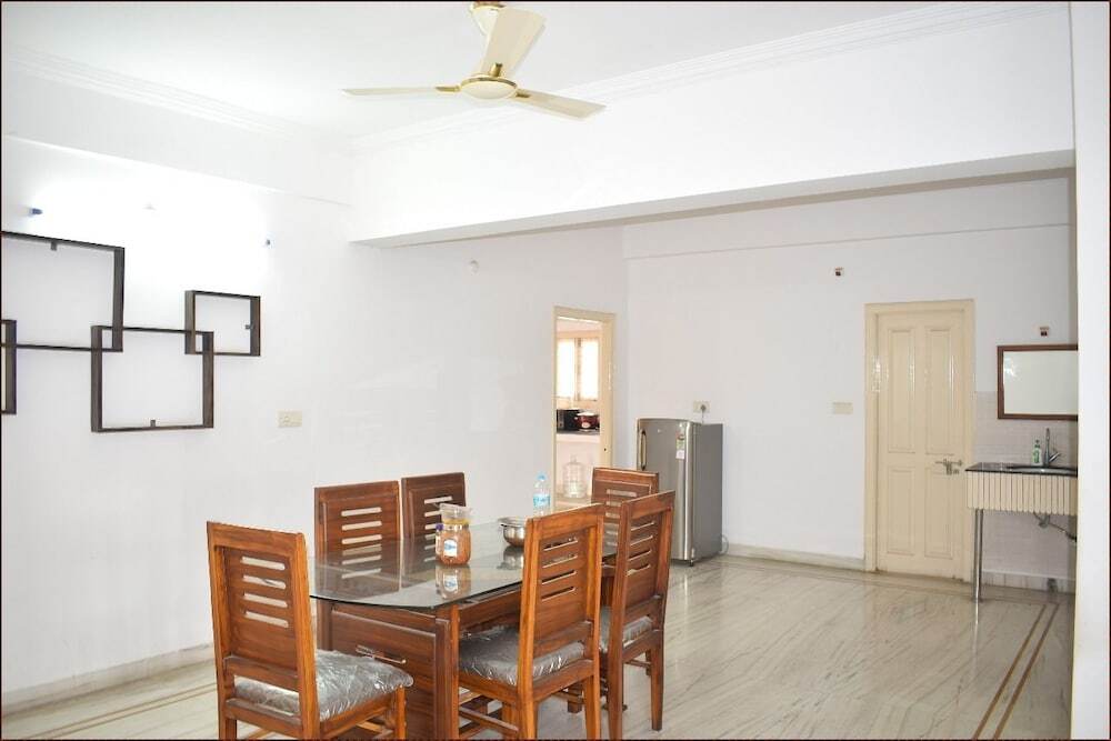 Хидерабад: Home Touch Service Apartment