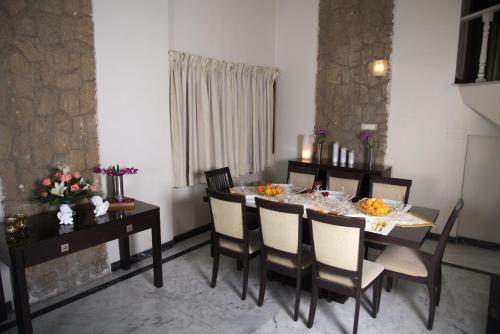 Пуна: Hermitage Suites Koregaon Park