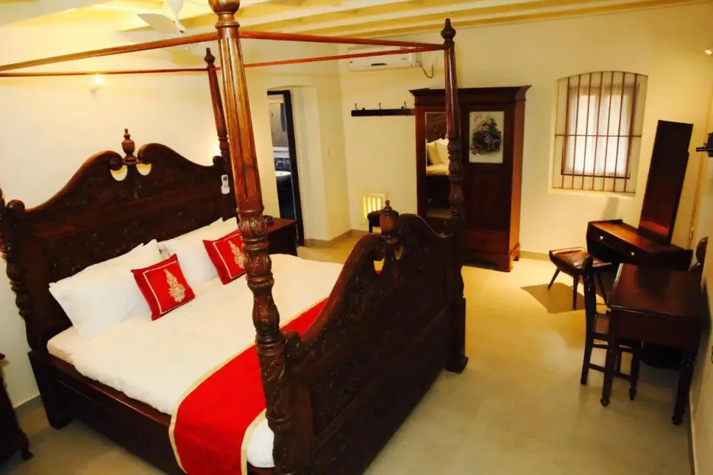 Санголда: Lar Amorosa Boutique Hotel - Goa