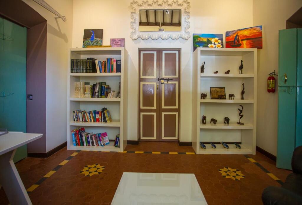 Санголда: Lar Amorosa Boutique Hotel - Goa