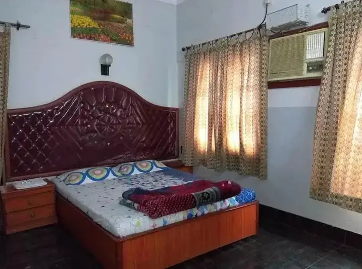 Гуруваюр: Hotel Ayodhya