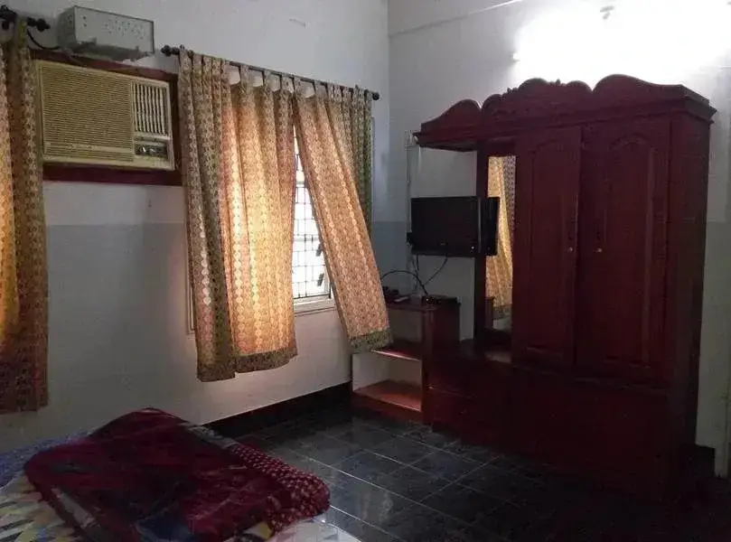 Гуруваюр: Hotel Ayodhya
